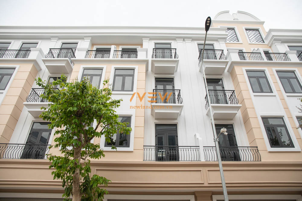 HG 05 - 17 Vincom Shophouse Royal Park